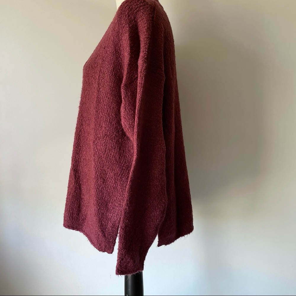 UO Pullover Sweater V-neck Berry Soft - Picture 14 of 16